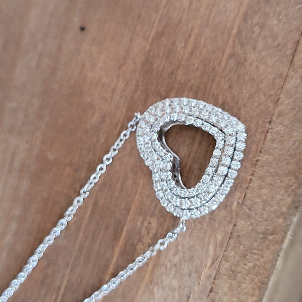 18K White Gold with 92 Diamonds Heart Shaped Luxury Necklace NEW
